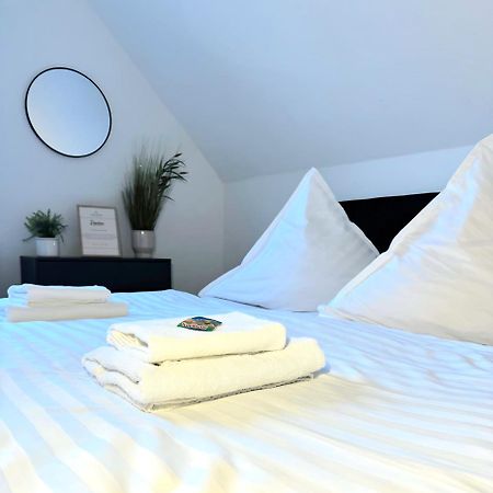Ama Home Apartment In Hiddenhausen - Wlan, Smart-Tv - Nahe A30 & A2 - Nur 10 Min Von Herford Exteriér fotografie
