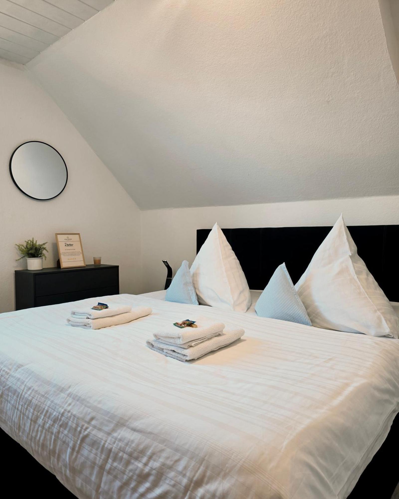 Ama Home Apartment In Hiddenhausen - Wlan, Smart-Tv - Nahe A30 & A2 - Nur 10 Min Von Herford Exteriér fotografie